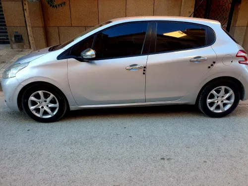 Peugeot 208 2015 208