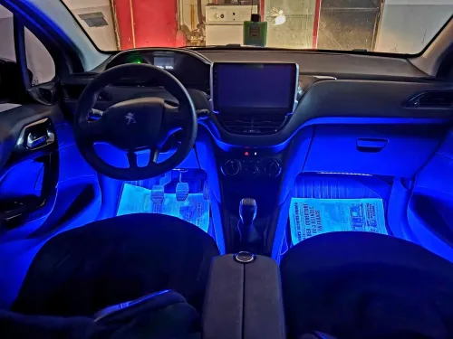Peugeot 208 2015 208