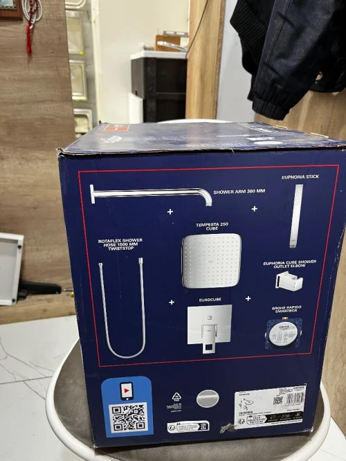 Colonne de douche encastrée Grohe (Cubeo et Eurocube)