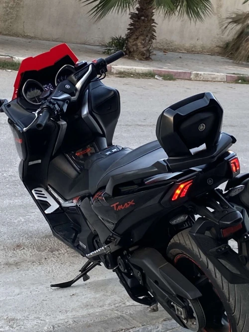 Yamaha tmax Dx 2018