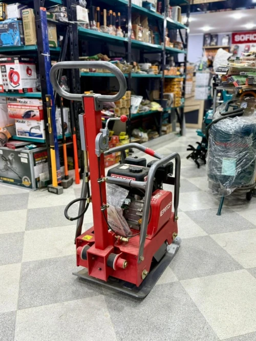 compacteur essance lmarq  emtop/ مدحلة صفائحية قابلة للعكس تعمل بالبنزين