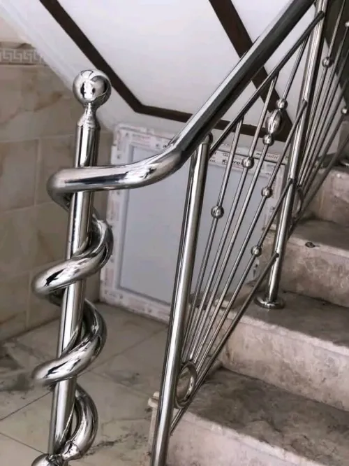 tout travaux inox bois pvc aluminium et cuisine moderne