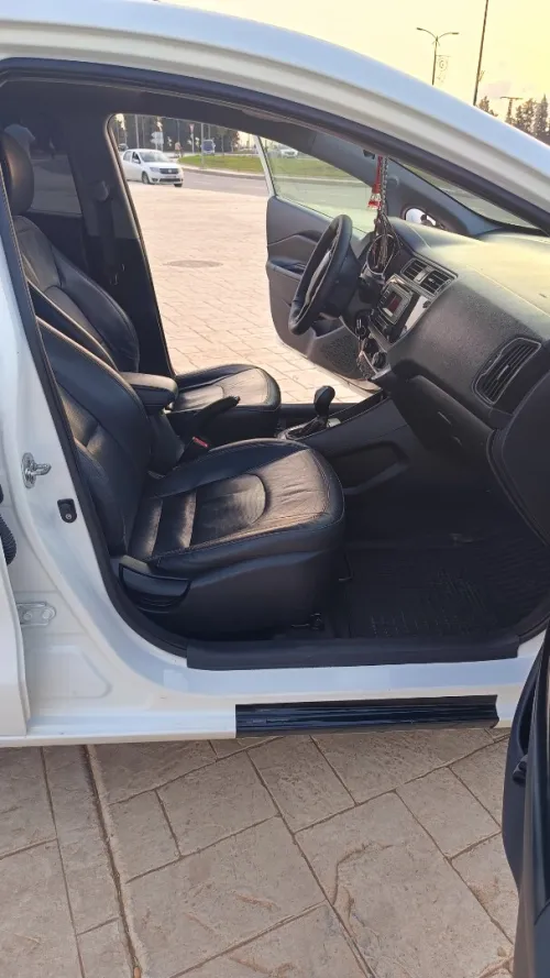Kia Rio 5 portes 2015 Funny
