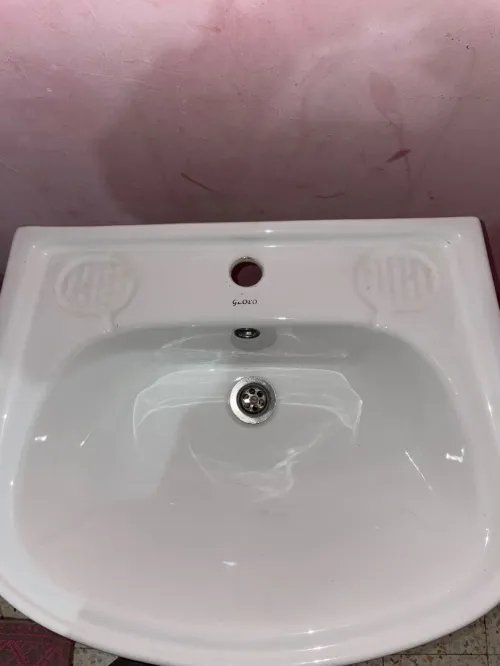 Lavabo avec pier MARQUE GLOEO
