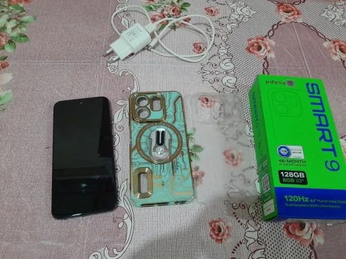 infinix smart 9 لون أسود