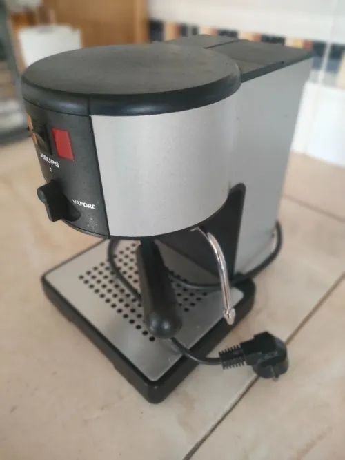Cafetière Expresso KRUPS avec Vapeur