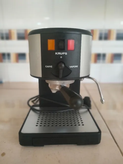 Cafetière Expresso KRUPS avec Vapeur