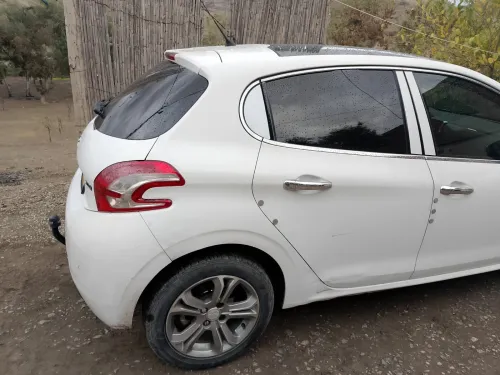 Peugeot 208 2013 208