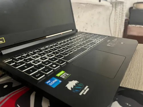 ACER NITRO 5 FHD 15.6" IPS 144HZ | intel i5 11400H | RTX 3070 8GB | 16GB RAM DDR4 | 512 SSD NVME