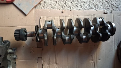 Pièces moteur Kia carens CRDI