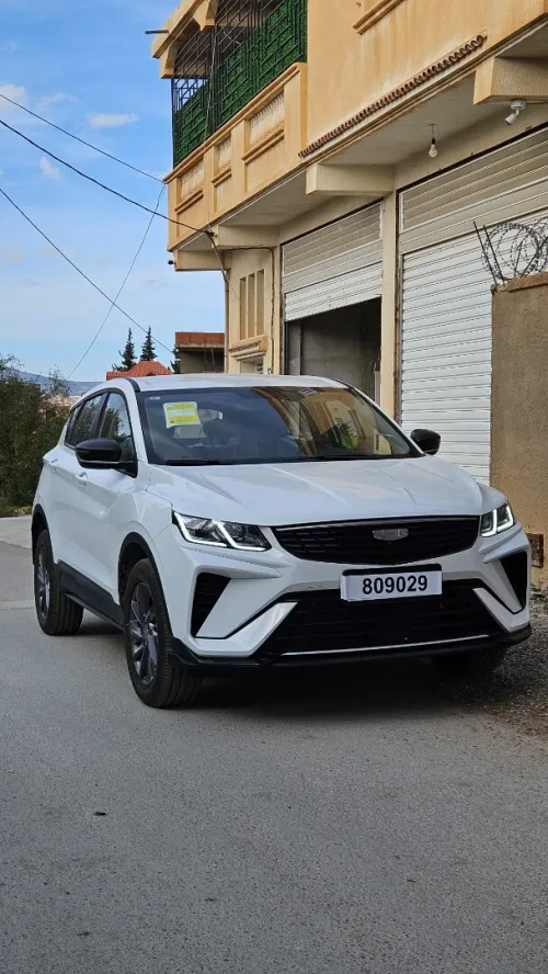 Geely Coolray 2025 