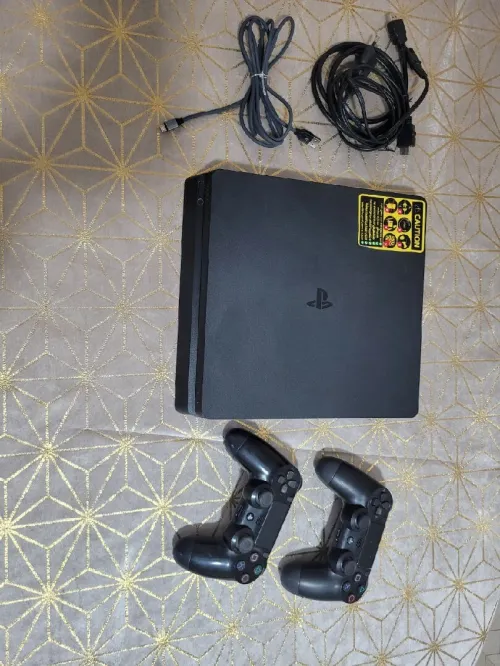 PlayStation 4 Slim