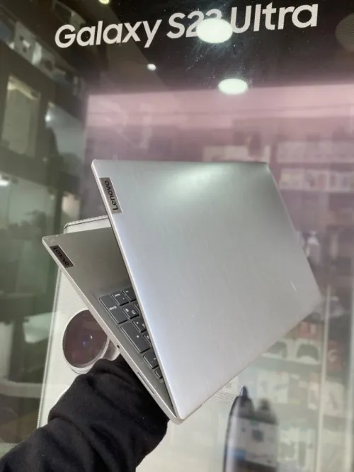 Lenovo ideaPad 3 i3-1005G1 CPU 8Gb/512Gb SSD  Bon état 