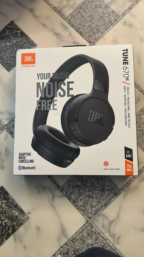 JBL TUNE 670nc