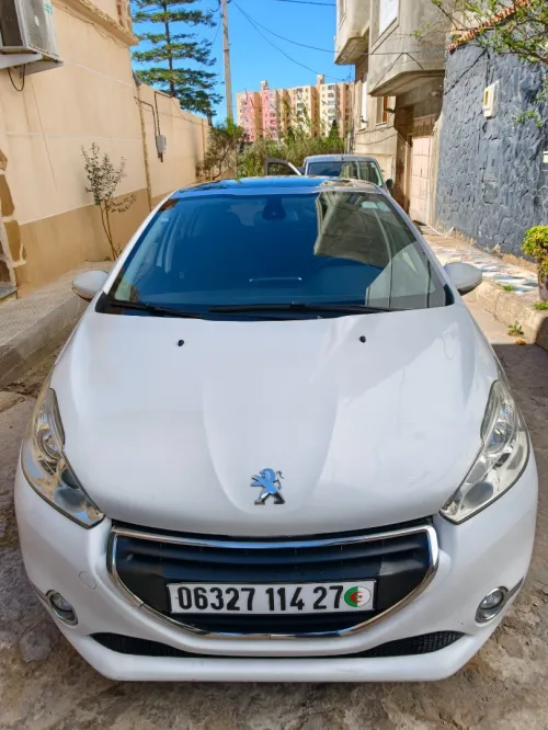 Peugeot 208 2014 Allure