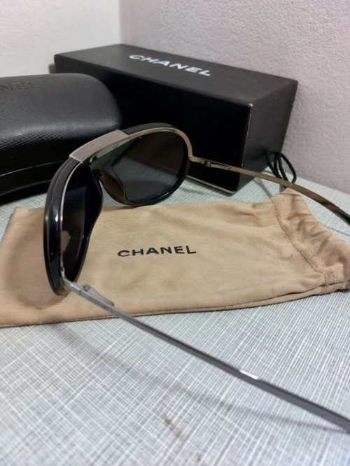 Lunette de soleil original chanel 