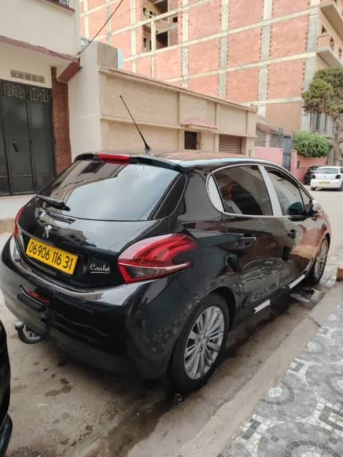 Peugeot 208 2016 Allure Facelift