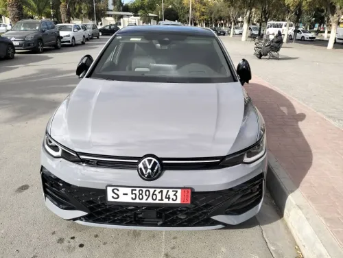 Volkswagen Golf 8 2025 R-Line