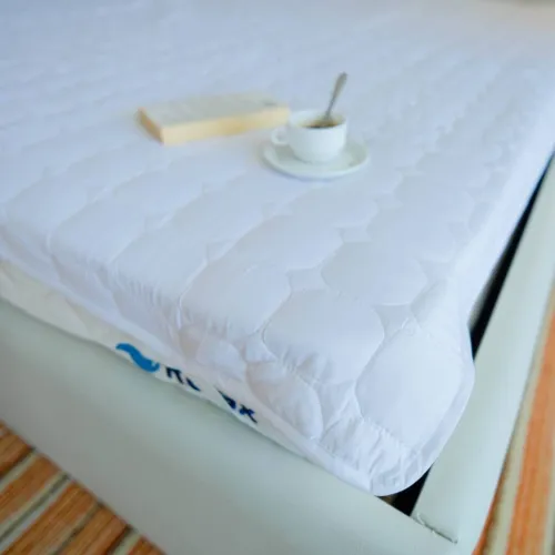 LuxeGuard Protège-Matelas Imperméable et Respirant /