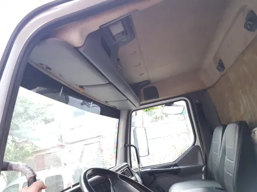 Camion Renault Midlum 135 2001