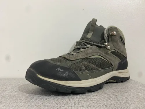 Chaussures de Randonnée Décathlon Homme Taille 42.