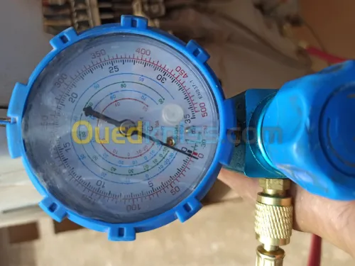 Réparation Placement déplacement charge de gaz  et nettoyage a  domicile
