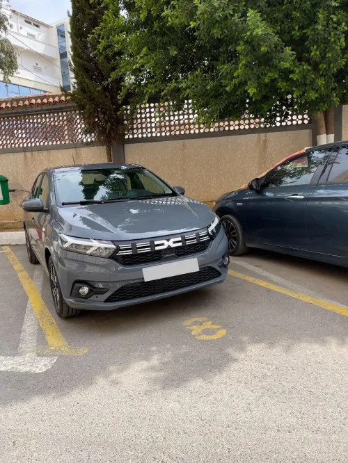 Dacia Logan 2025 Extrême full options