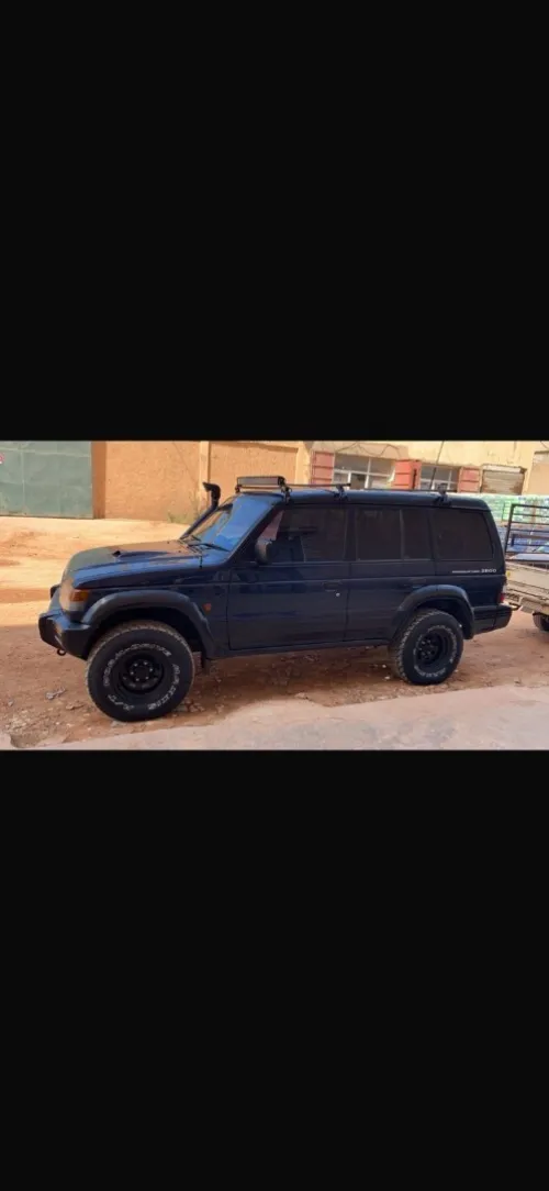 Mitsubishi Pajero Court 1997 Pajero Court