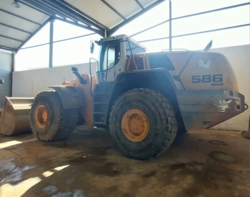 Liebherr L586 2009