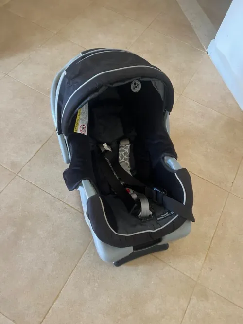 Siège auto pour bébé 