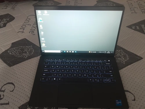 Laptop dell latitude 7420 ecran 14 pouce full HD (1920X1080)