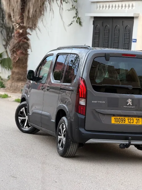 Peugeot Rifter 2023 Allure Kit GT