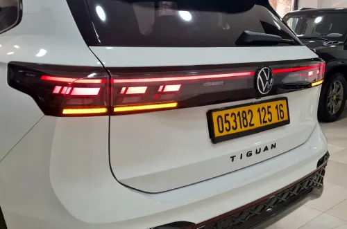 Volkswagen Tiguan 2025 R line black
