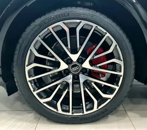 Audi Q5 2025 Sline