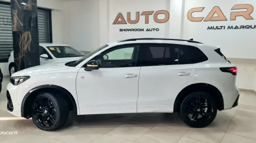 Volkswagen Tiguan 2025 R line black