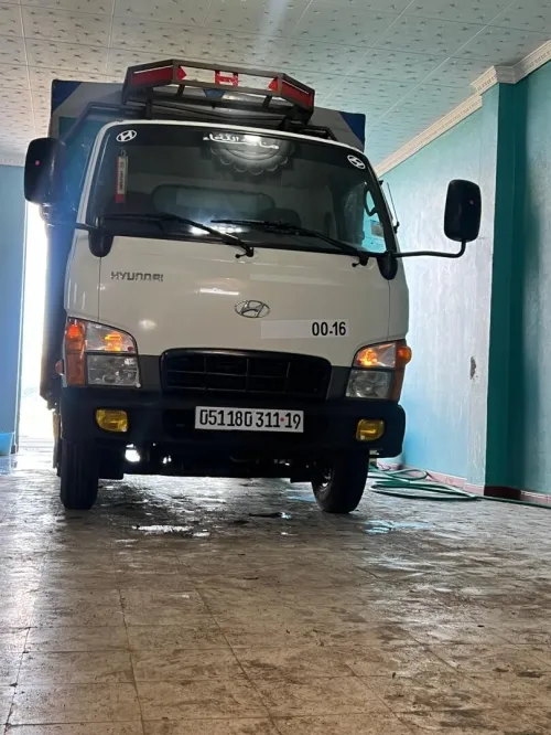 Hyundai HD35 2011