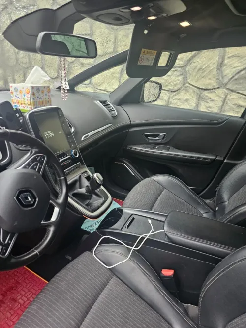 Renault Grand Scenic 2021 