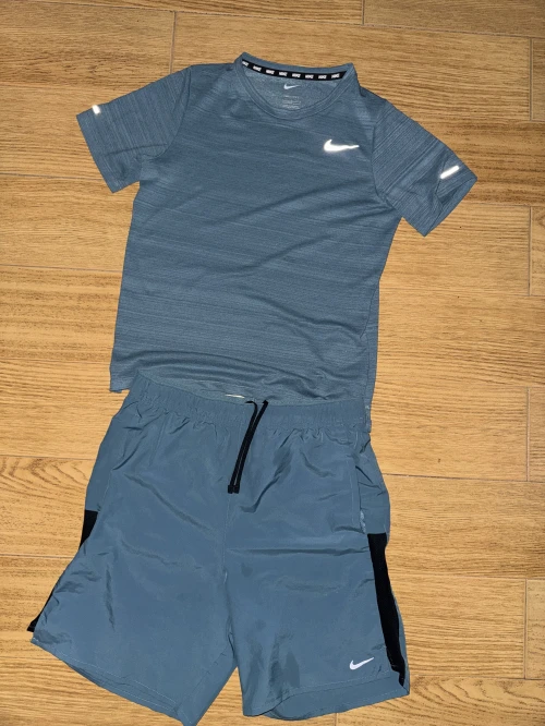 Ensemble Nike bleu original