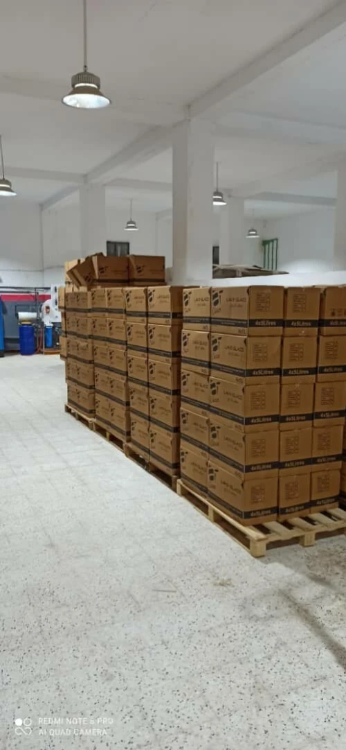 ventre de matériel pour fabrication de lave glace, glaciol; ad Blue, l'eau distillé