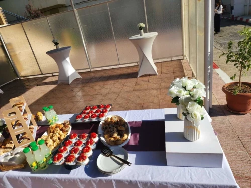 Location table haute tres bon prix