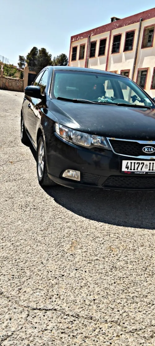 Kia Cerato 2011 3