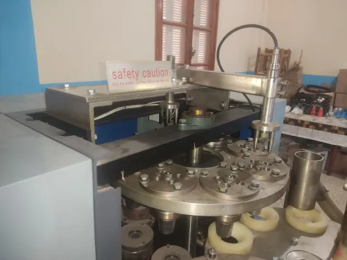 Machine a gobelets