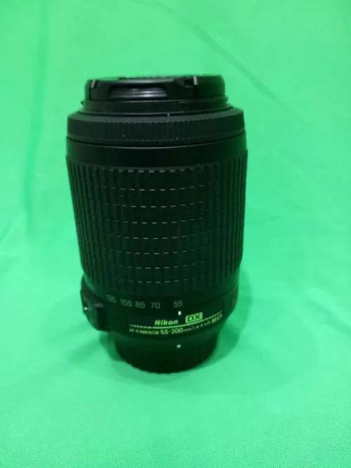 Objectif Nikon 55-200