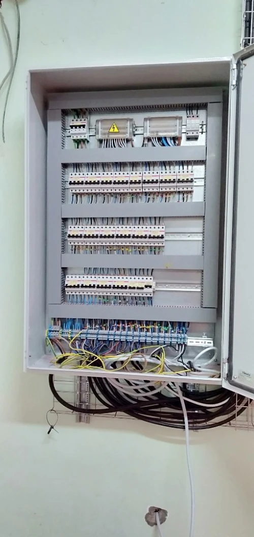 Electricien  industriel