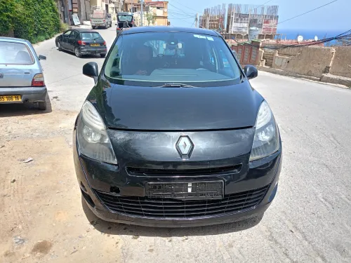 Renault Scenic 2011 scinic 3