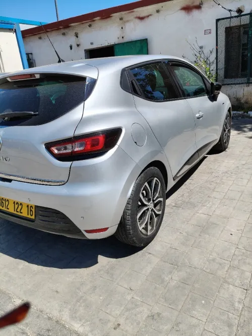 Renault Clio 4 2022 Limited 2
