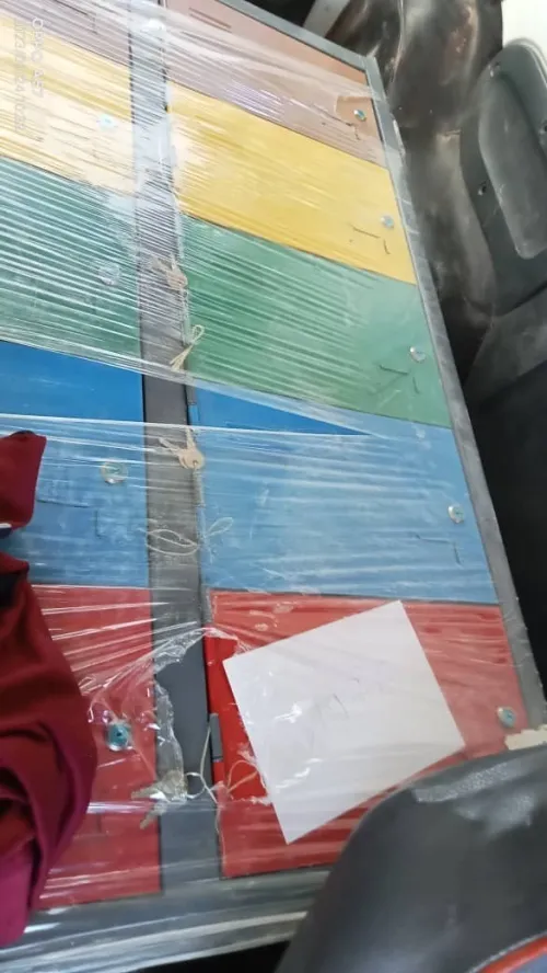 Armoire scolaire (atelier)
