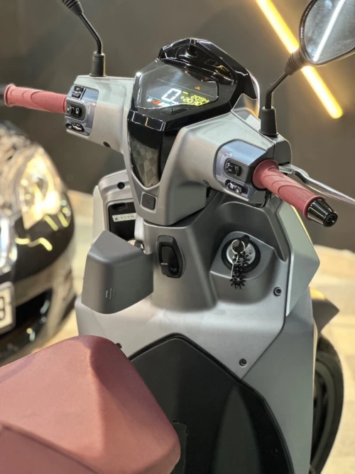 SYM St 200 2025