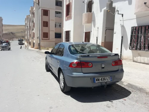 Renault Laguna 2 2001 Initial