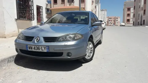 Renault Laguna 2 2001 Initial